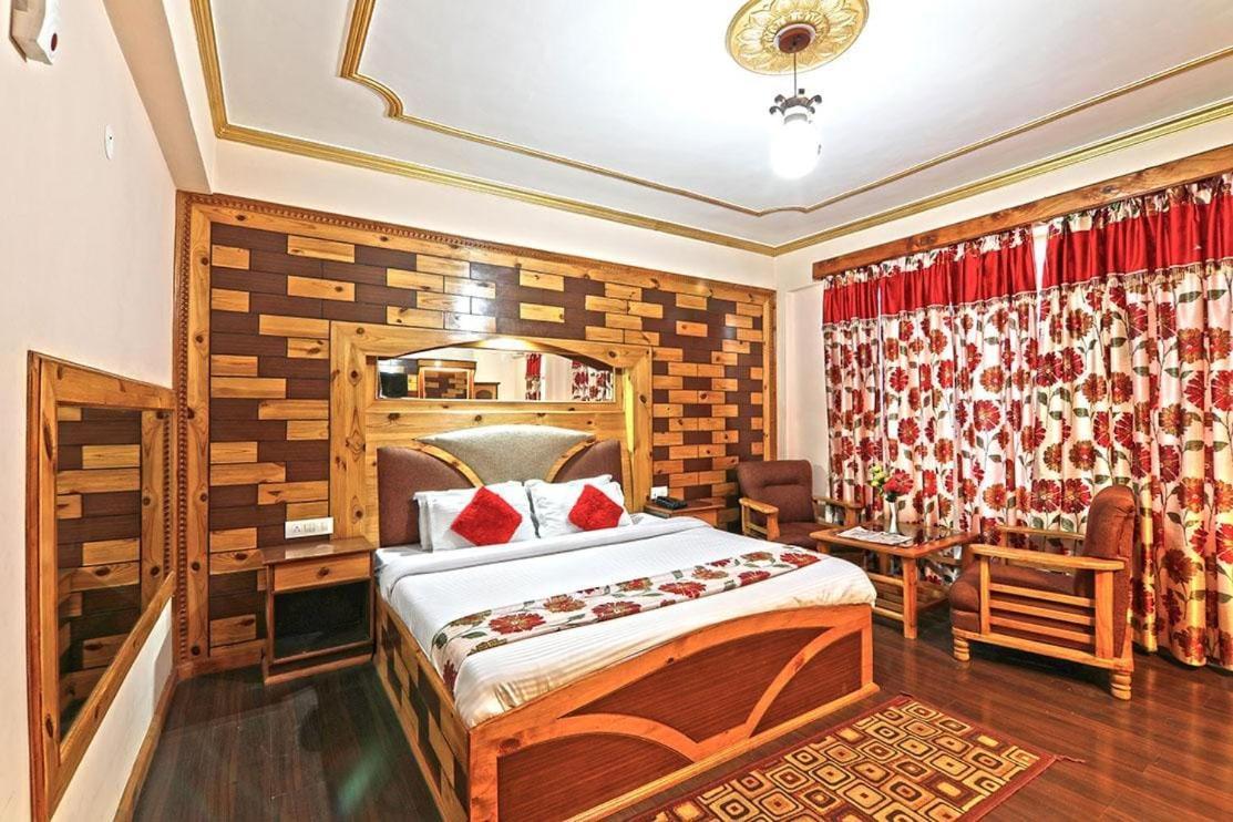 Hotel Prini Inn Маналі Екстер'єр фото