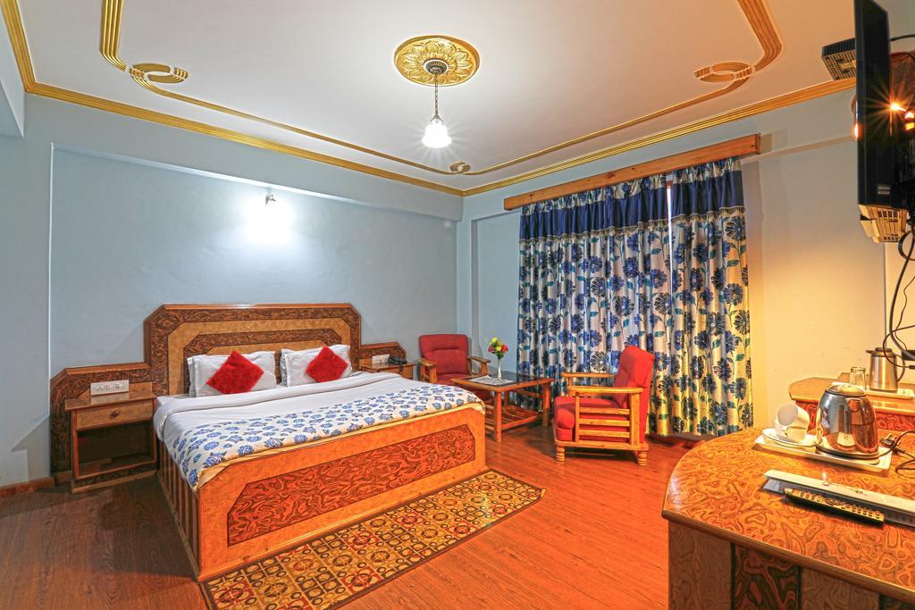 Hotel Prini Inn Маналі Екстер'єр фото